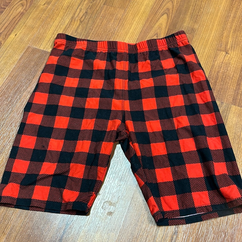 Red biker shorts size L
